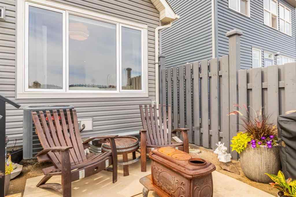 MLS® A2252617 - 187 Wolf Hollow Manor SE in Wolf Willow Calgary, Residential