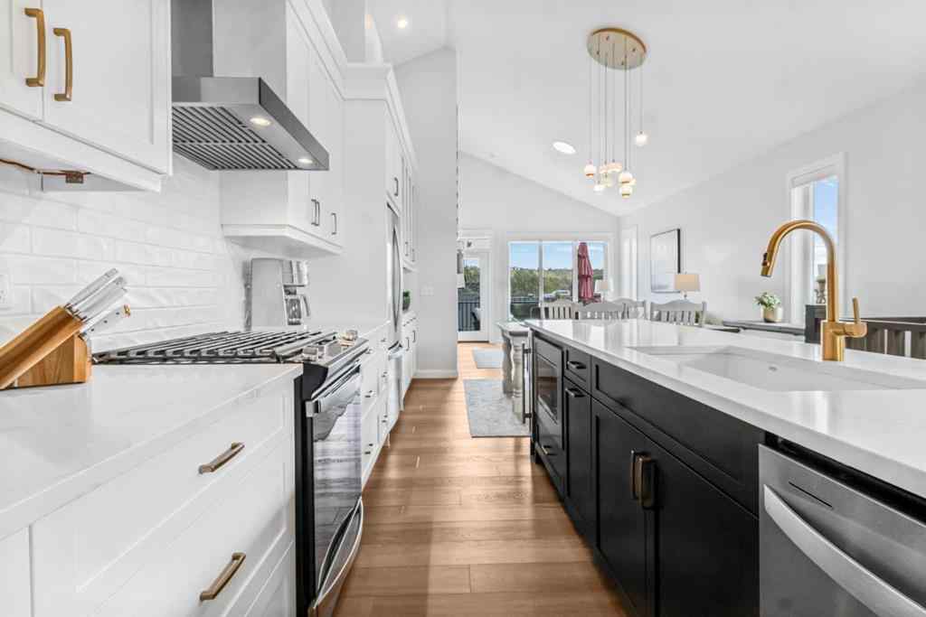 MLS® A2252617 - 187 Wolf Hollow Manor SE in Wolf Willow Calgary, Residential