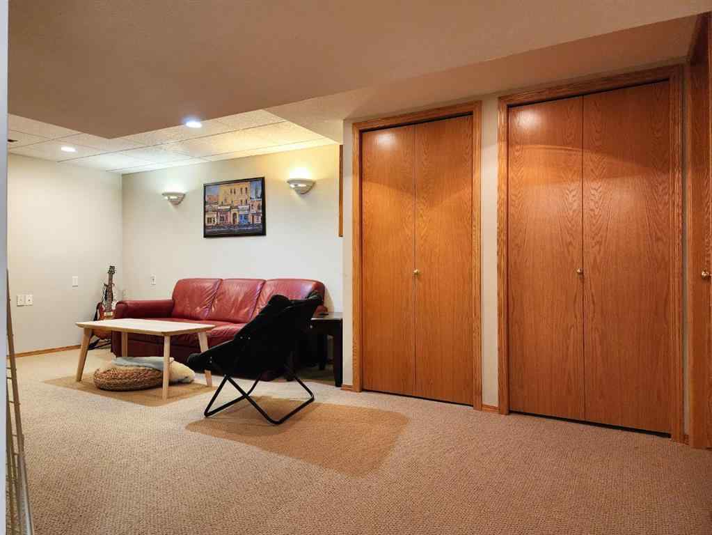 MLS® A2252624 - 1217 Great Lakes Place S in Redwood Lethbridge, Residential