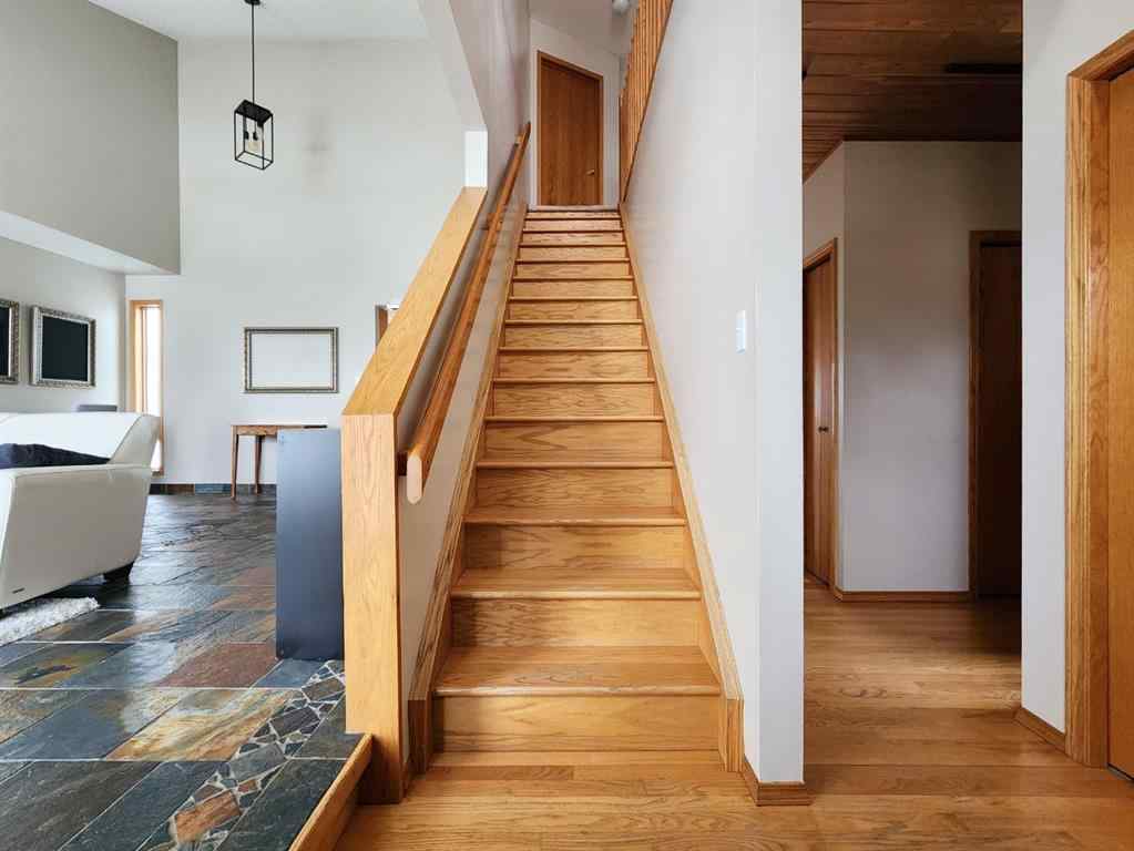MLS® A2252624 - 1217 Great Lakes Place S in Redwood Lethbridge, Residential