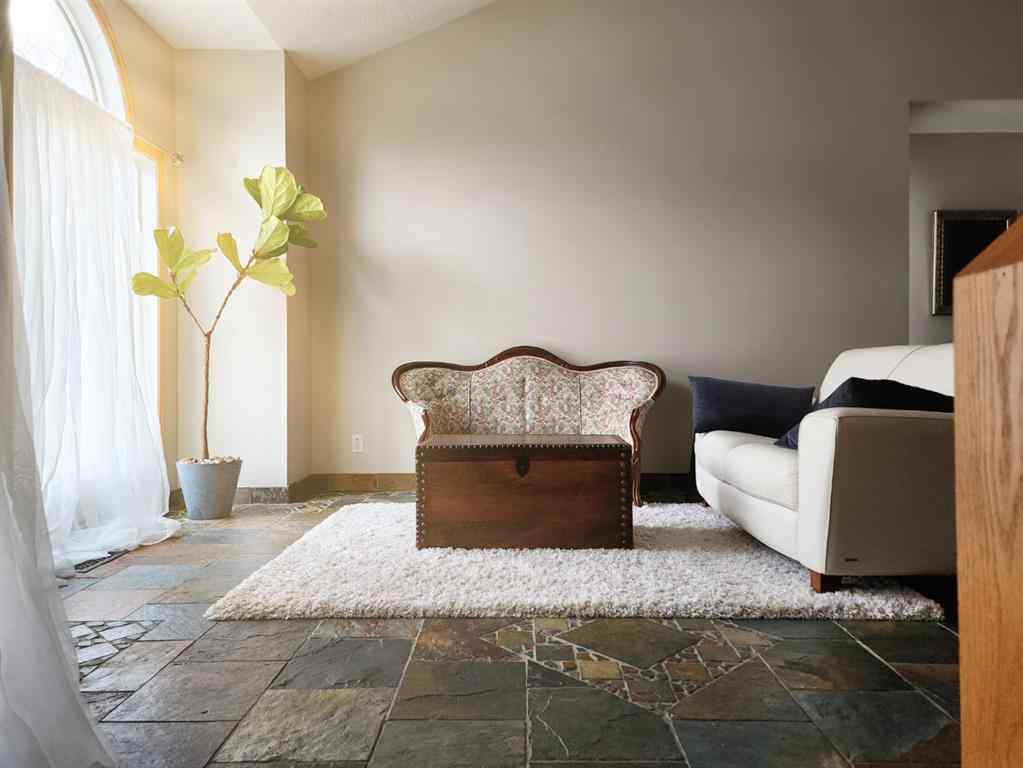 MLS® A2252624 - 1217 Great Lakes Place S in Redwood Lethbridge, Residential