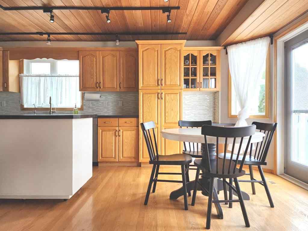 MLS® A2252624 - 1217 Great Lakes Place S in Redwood Lethbridge, Residential