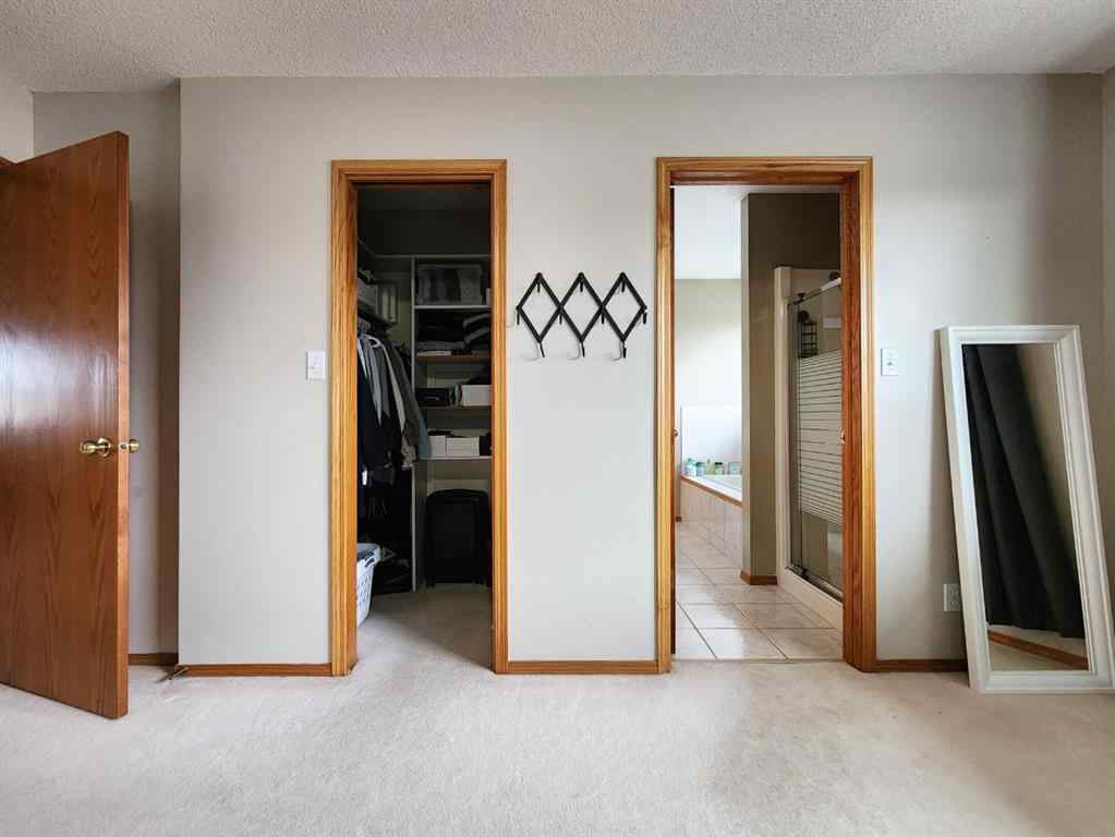 MLS® A2252624 - 1217 Great Lakes Place S in Redwood Lethbridge, Residential