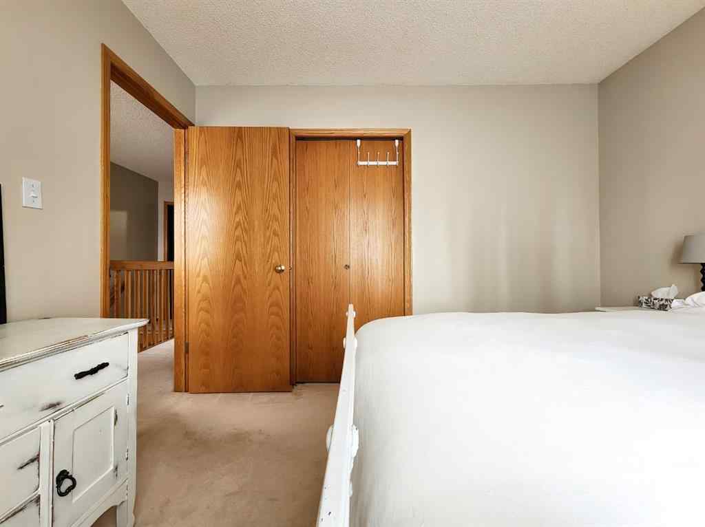 MLS® A2252624 - 1217 Great Lakes Place S in Redwood Lethbridge, Residential