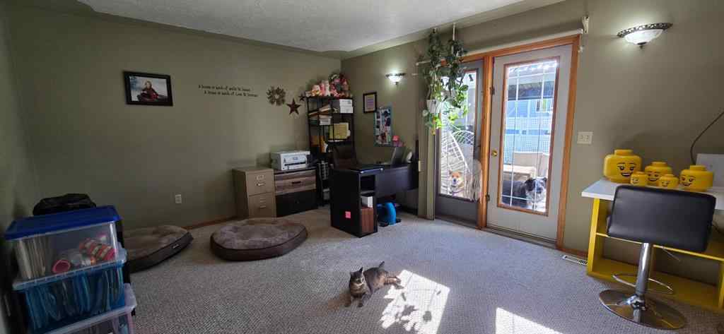 MLS® A2252627 - 8905 102 Avenue  in Ivy Lake Estates Grande Prairie, Residential