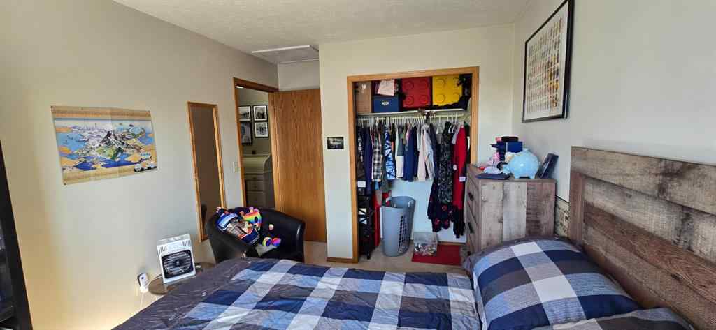 MLS® A2252627 - 8905 102 Avenue  in Ivy Lake Estates Grande Prairie, Residential