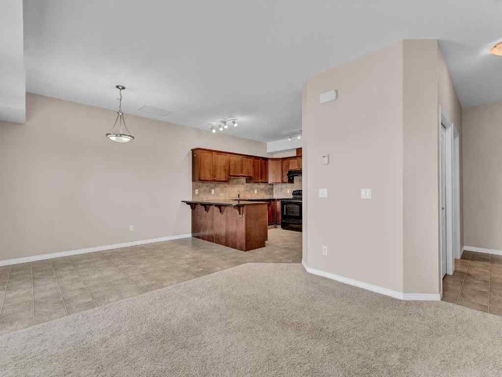 MLS® A2252628 - Unit #11 298 Somerset Way SE in SE Southridge Medicine Hat, Residential
