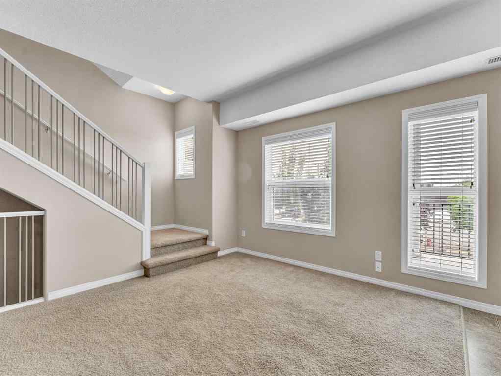 MLS® A2252628 - Unit #11 298 Somerset Way SE in SE Southridge Medicine Hat, Residential