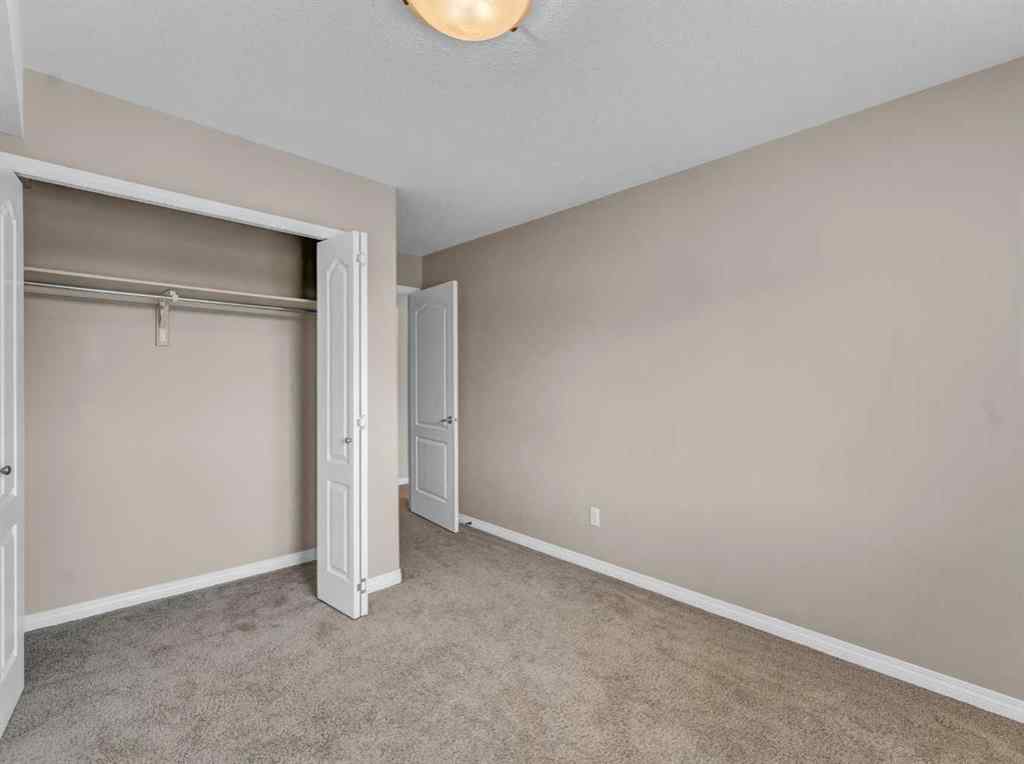 MLS® A2252628 - Unit #11 298 Somerset Way SE in SE Southridge Medicine Hat, Residential