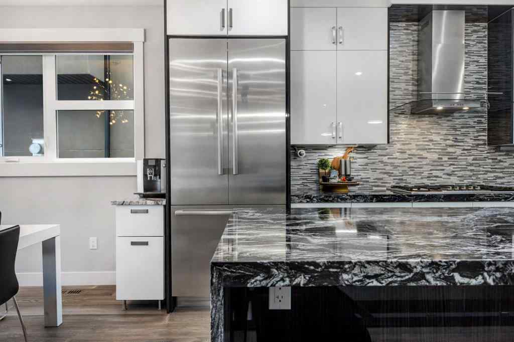 MLS® A2252630 - 1732 24A Street SW in Shaganappi Calgary, Residential