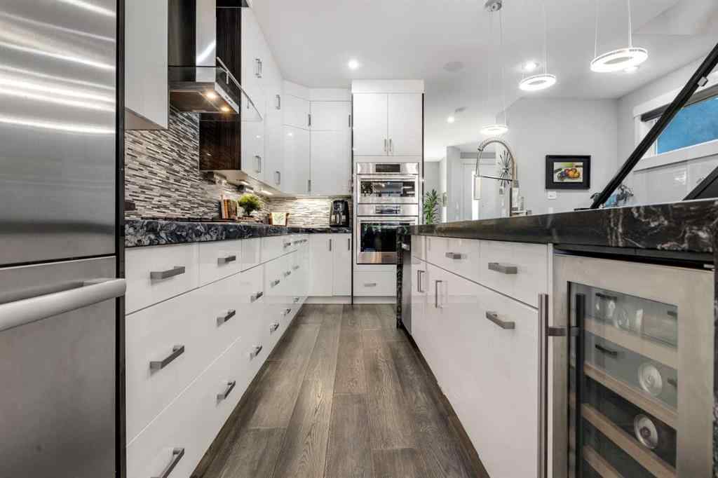 MLS® A2252630 - 1732 24A Street SW in Shaganappi Calgary, Residential