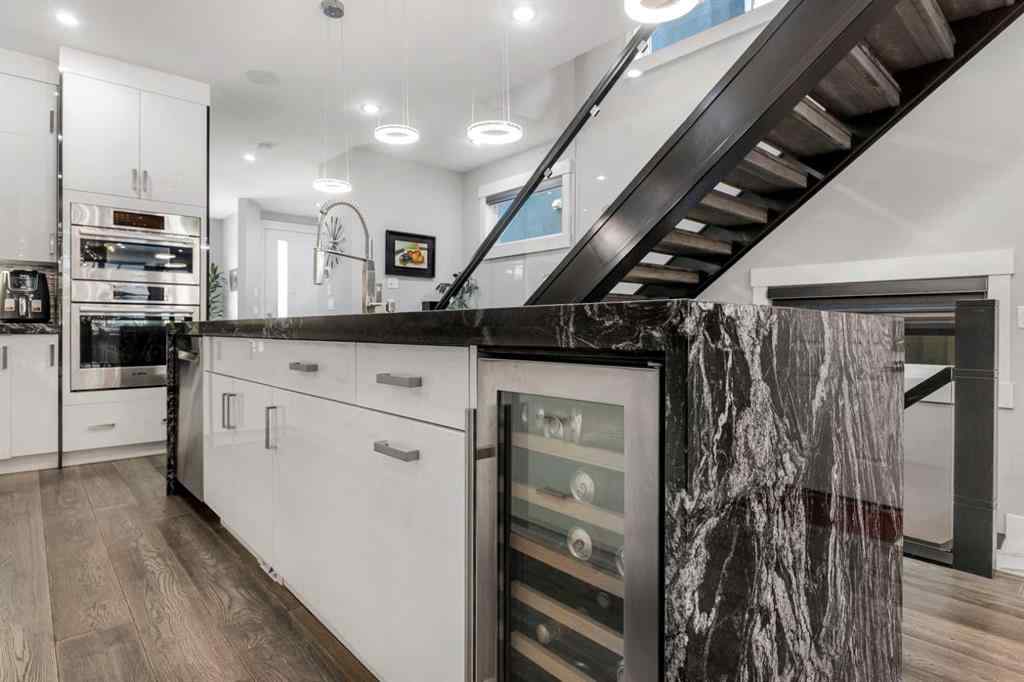 MLS® A2252630 - 1732 24A Street SW in Shaganappi Calgary, Residential