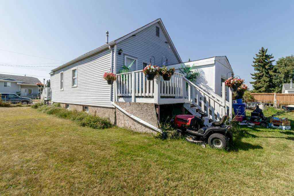 MLS® A2252633 - 5630 56 Street  in Riverside Meadows Red Deer, Residential