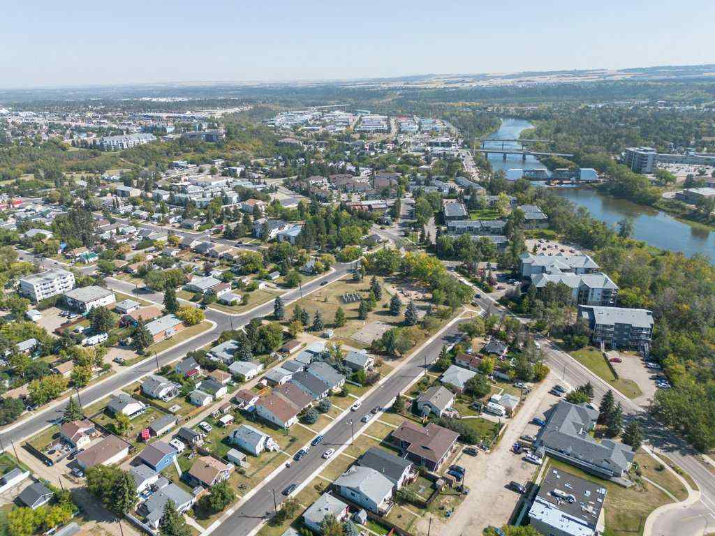 MLS® A2252633 - 5630 56 Street  in Riverside Meadows Red Deer, Residential