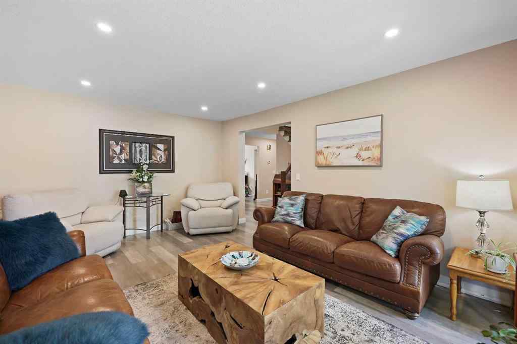 MLS® A2252634 - 100 Hawkfield Crescent NW in Hawkwood Calgary, Residential