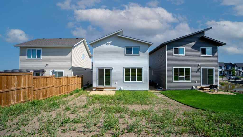 MLS® A2252637 - 103 Crestview Boulevard  in Crestview Sylvan Lake, Residential