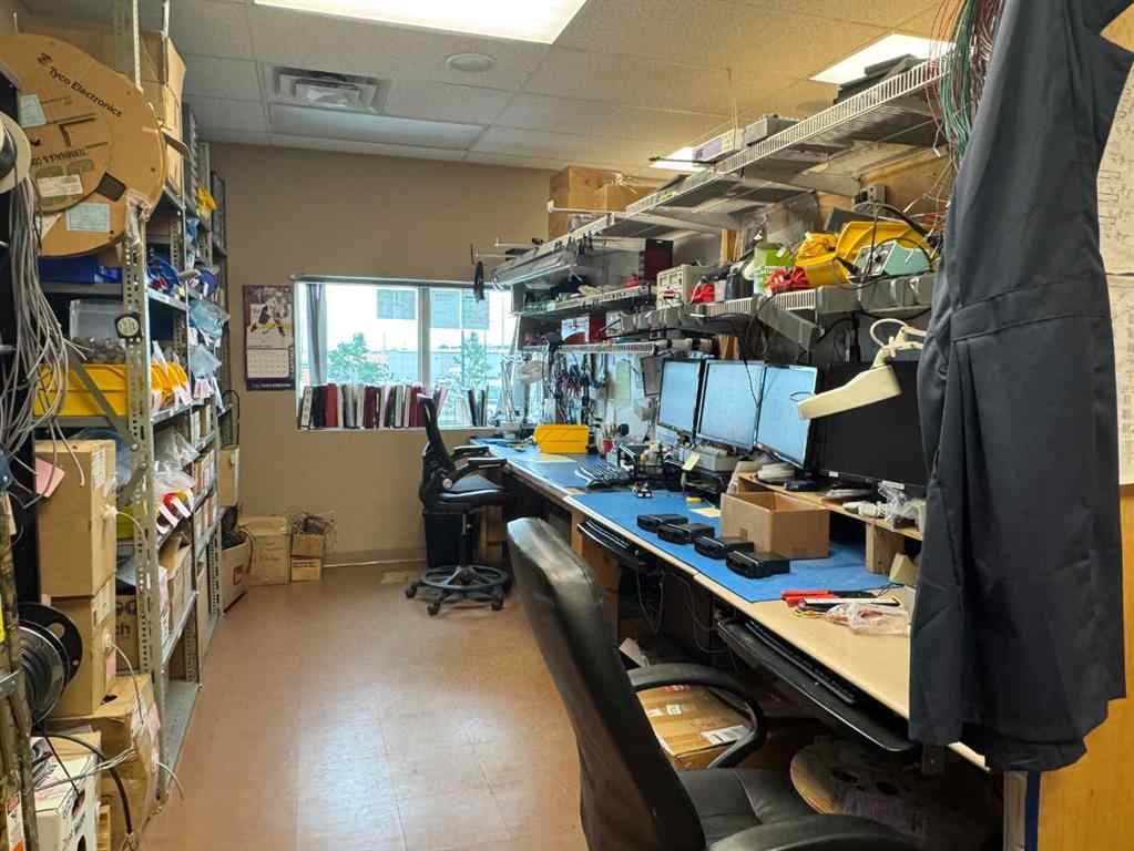 MLS® A2252640 - Unit #200 9300 Endeavour Drive SE in Shepard Industrial Calgary, Commercial