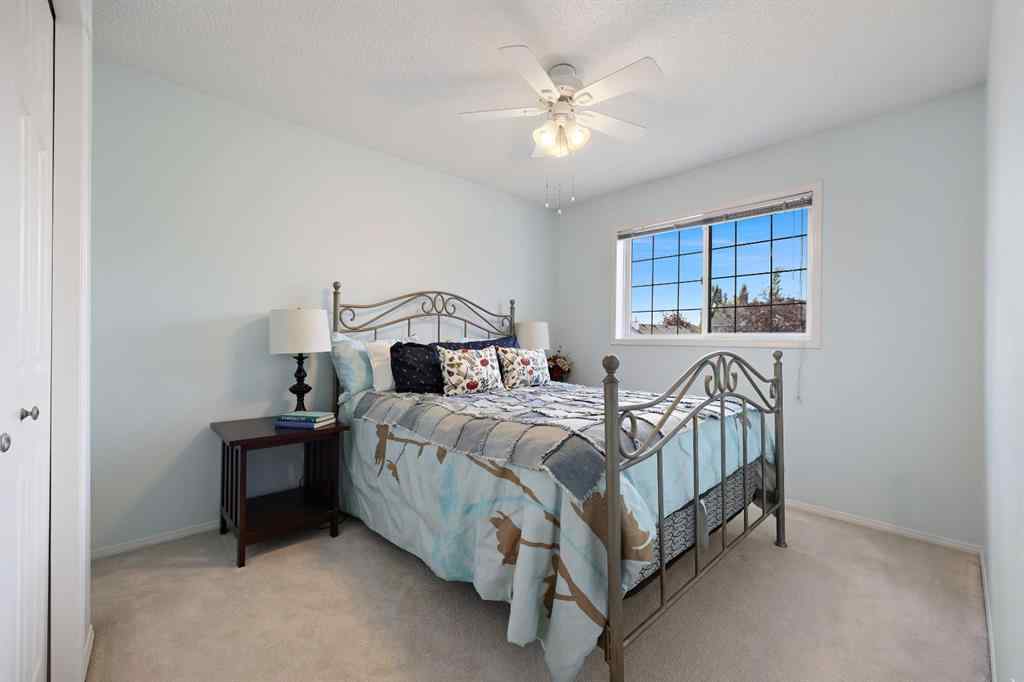 MLS® A2252642 - 100 Lakeview Cove  in Lakeview Landing Chestermere, Residential