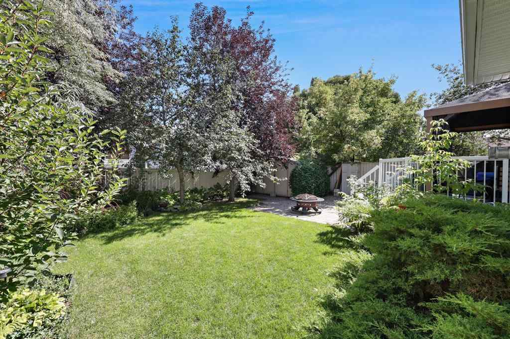 MLS® A2252642 - 100 Lakeview Cove  in Lakeview Landing Chestermere, Residential