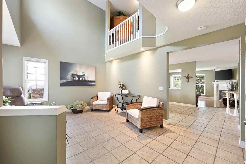 MLS® A2252642 - 100 Lakeview Cove  in Lakeview Landing Chestermere, Residential