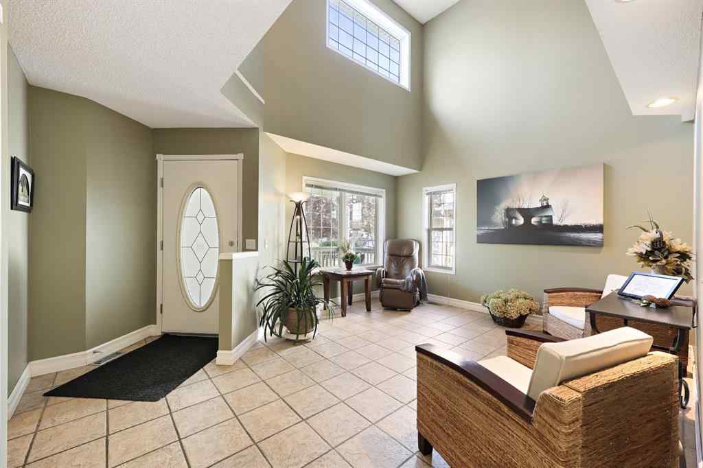 MLS® A2252642 - 100 Lakeview Cove  in Lakeview Landing Chestermere, Residential
