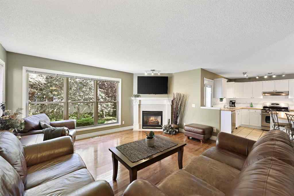 MLS® A2252642 - 100 Lakeview Cove  in Lakeview Landing Chestermere, Residential