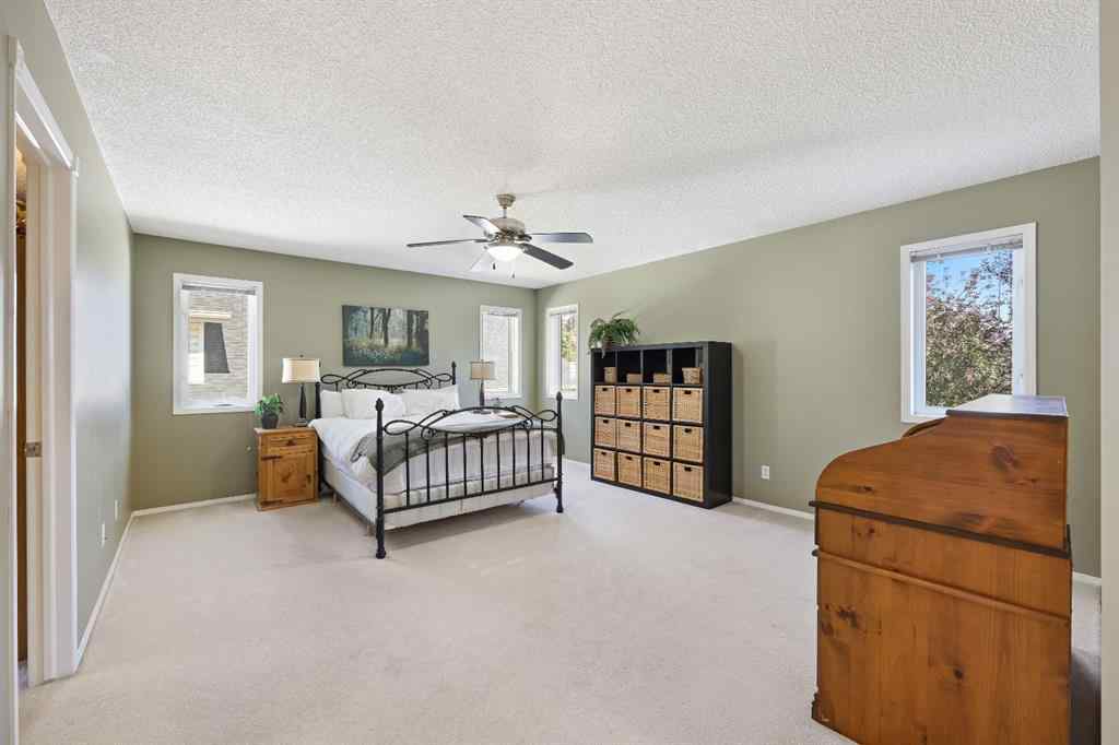MLS® A2252642 - 100 Lakeview Cove  in Lakeview Landing Chestermere, Residential