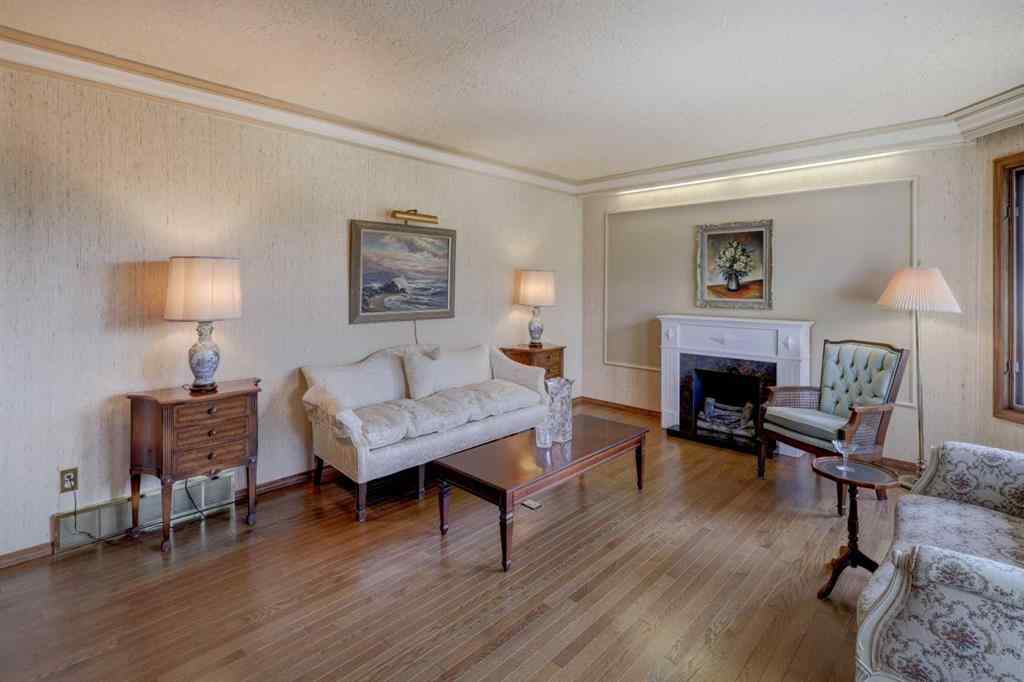 MLS® A2252648 - 76 Edgeland Road NW in Edgemont Calgary, Residential