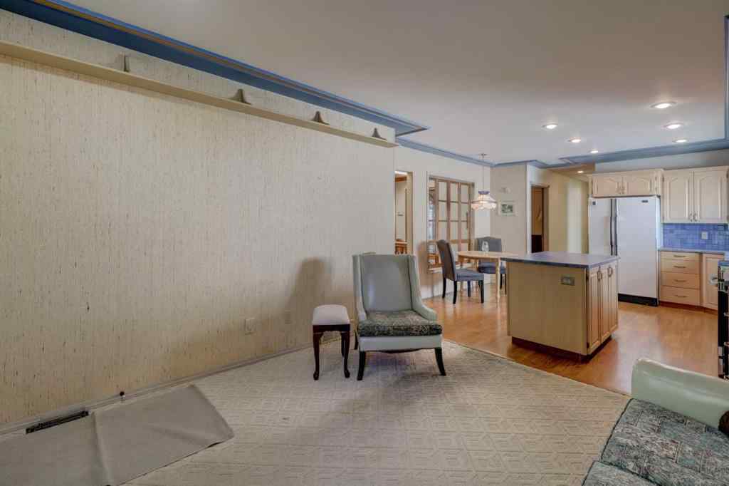 MLS® A2252648 - 76 Edgeland Road NW in Edgemont Calgary, Residential