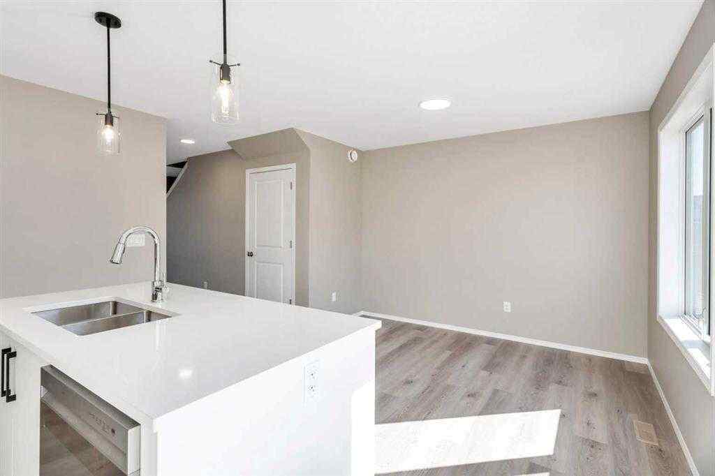 MLS® A2252654 - 38 Anna Close  in Aspen Lakes West Blackfalds, Residential