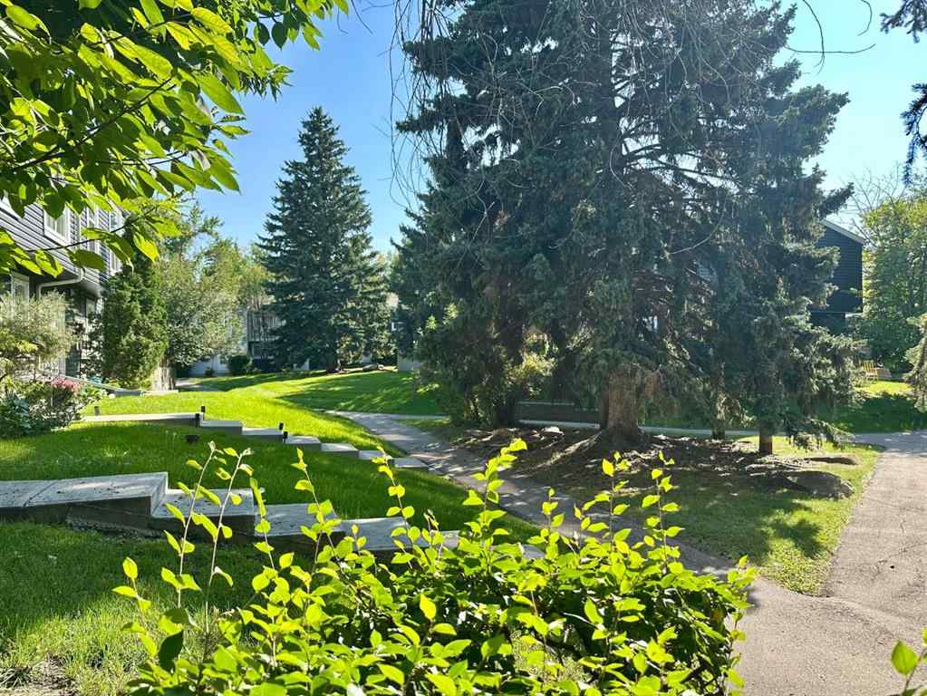 MLS® A2252659 - Unit #8 11407 Braniff Road SW in Braeside Calgary, Residential