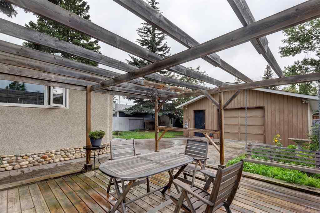 MLS® A2252662 - 3608 58 Avenue SW in Lakeview Calgary, Residential