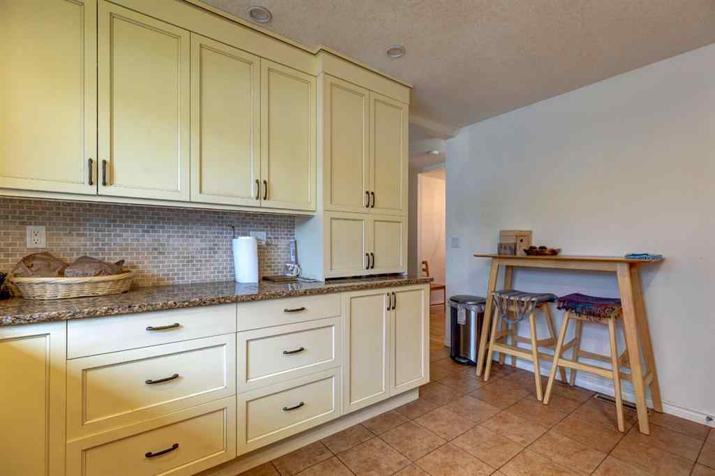 MLS® A2252662 - 3608 58 Avenue SW in Lakeview Calgary, Residential