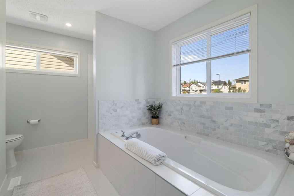 MLS® A2252670 - 2136 Reunion Boulevard NW in Reunion Airdrie, Residential