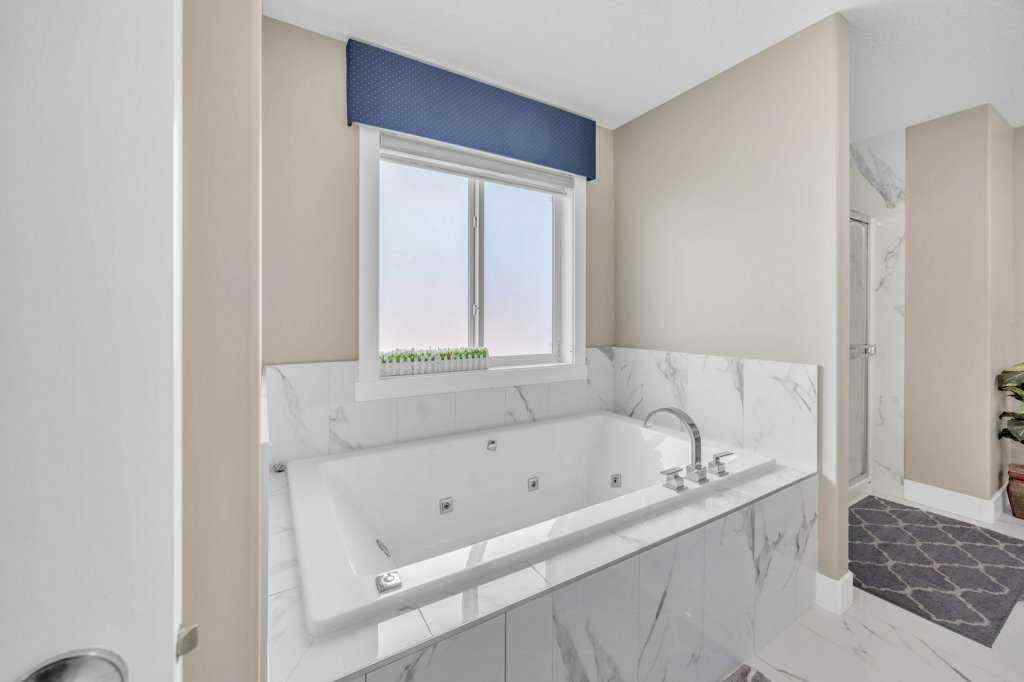 MLS® A2252673 - 283 Baywater Way SW in Bayside Airdrie, Residential