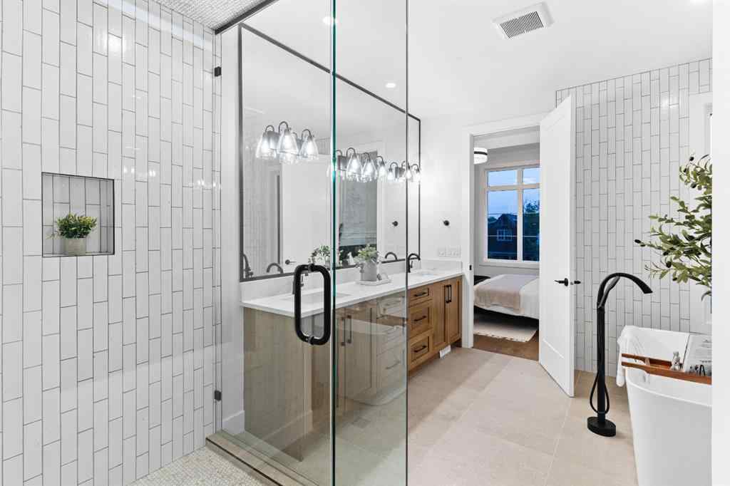 MLS® A2252685 - 2608 6 Avenue NW in West Hillhurst Calgary, Residential