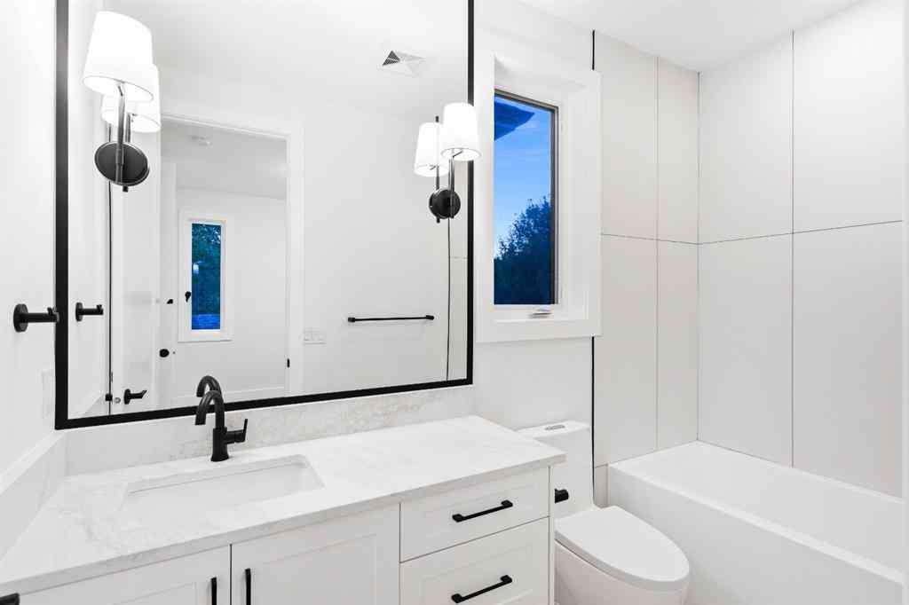 MLS® A2252685 - 2608 6 Avenue NW in West Hillhurst Calgary, Residential