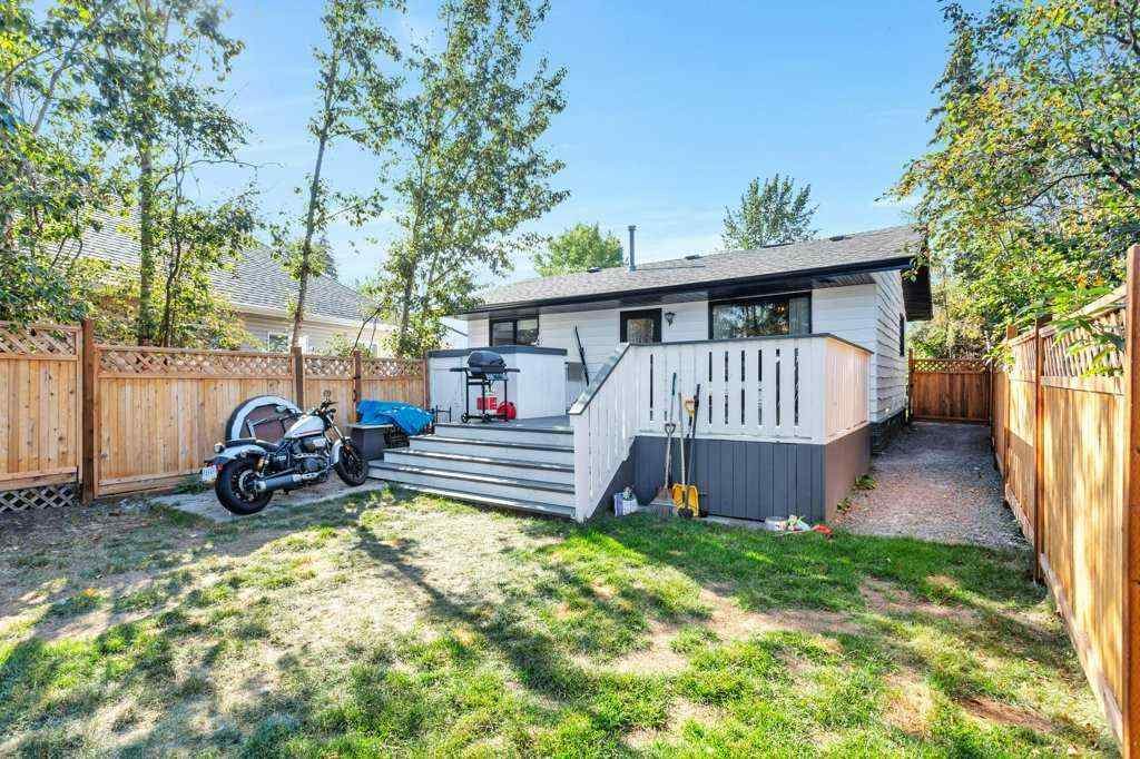 MLS® A2252686 - 101 Lakeview Avenue  in NONE Gull Lake, Residential