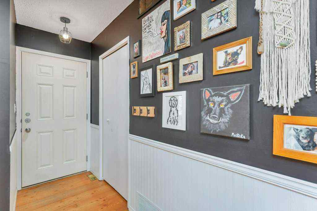 MLS® A2252686 - 101 Lakeview Avenue  in NONE Gull Lake, Residential