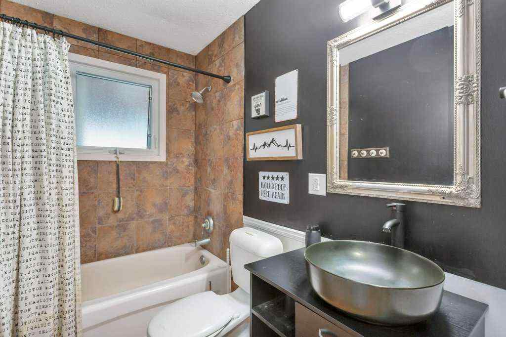 MLS® A2252686 - 101 Lakeview Avenue  in NONE Gull Lake, Residential