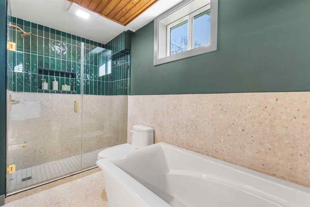 MLS® A2252687 - 240 Lake Bonavista Drive SE in Lake Bonavista Calgary, Residential