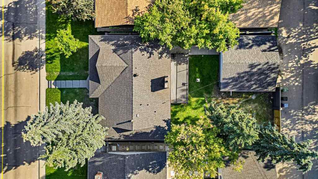 MLS® A2252687 - 240 Lake Bonavista Drive SE in Lake Bonavista Calgary, Residential