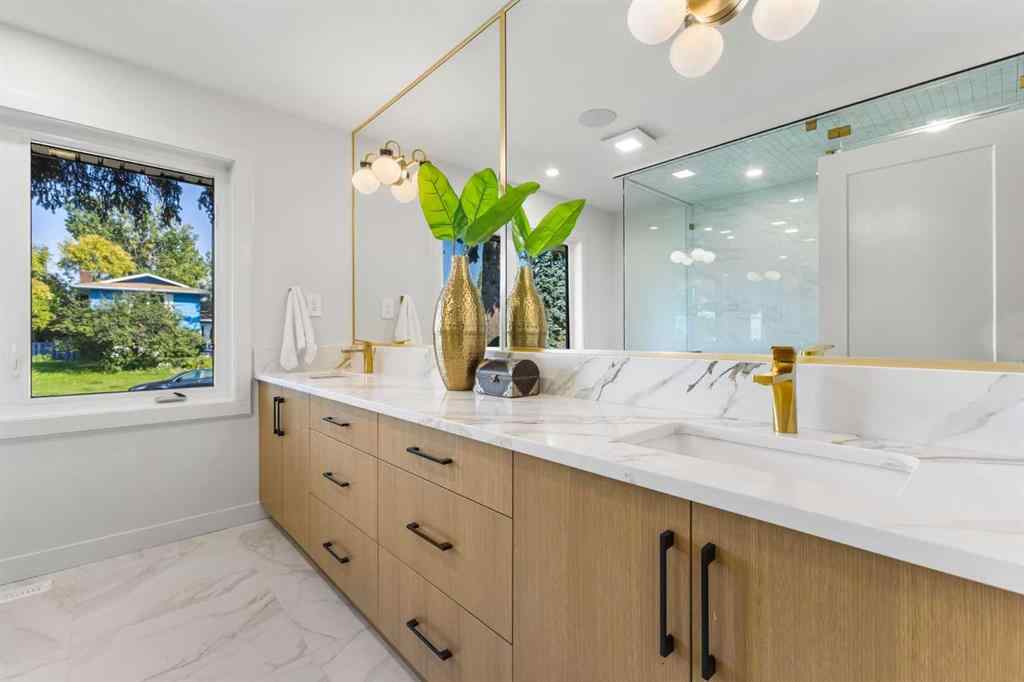 MLS® A2252687 - 240 Lake Bonavista Drive SE in Lake Bonavista Calgary, Residential