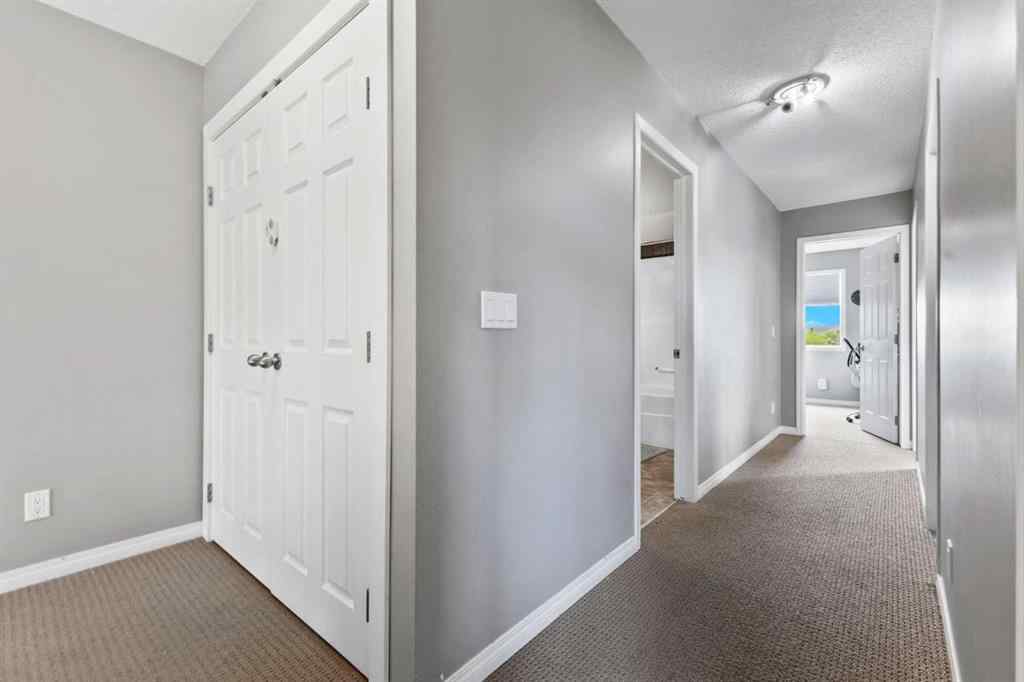 MLS® A2252688 - 205 Luxstone Way SW in Luxstone Airdrie, Residential