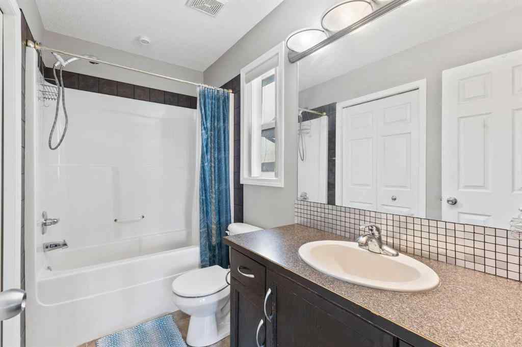 MLS® A2252688 - 205 Luxstone Way SW in Luxstone Airdrie, Residential
