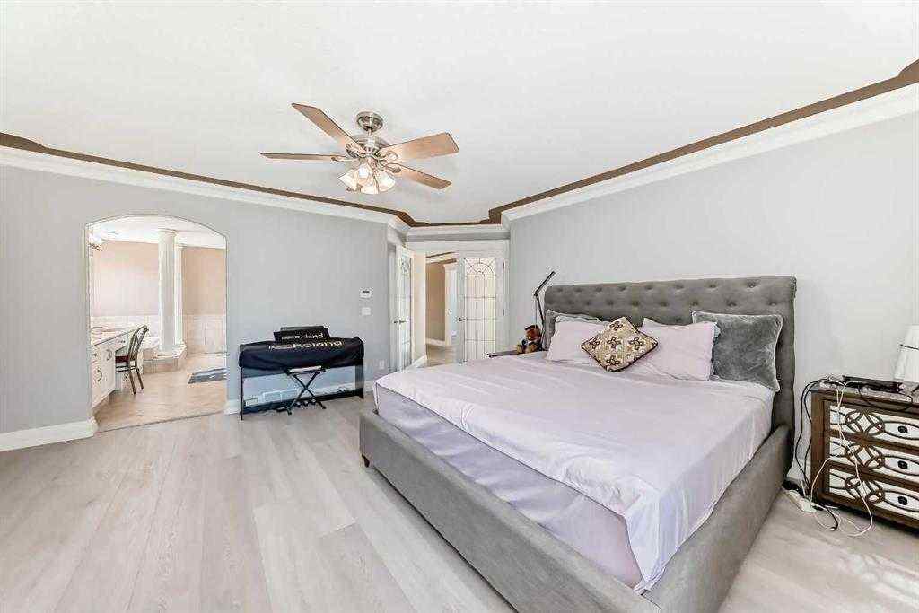 MLS® A2252694 - 73 Simcoe Close SW in Signal Hill Calgary, Residential