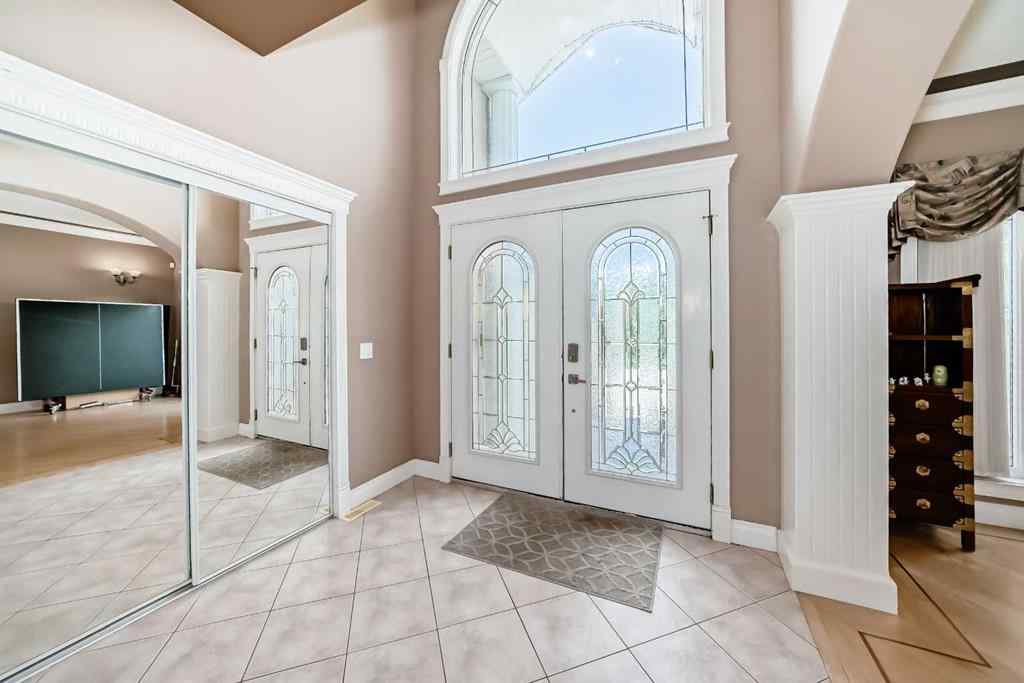 MLS® A2252694 - 73 Simcoe Close SW in Signal Hill Calgary, Residential