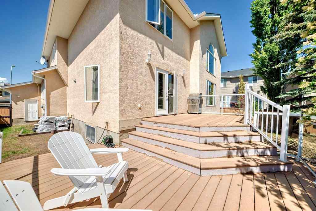 MLS® A2252694 - 73 Simcoe Close SW in Signal Hill Calgary, Residential