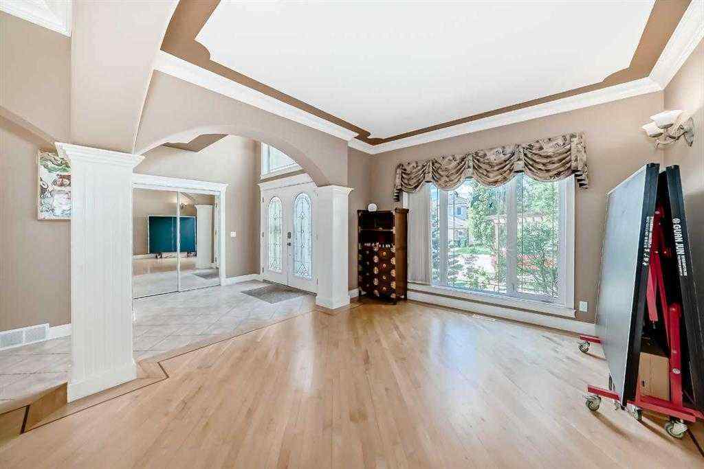 MLS® A2252694 - 73 Simcoe Close SW in Signal Hill Calgary, Residential