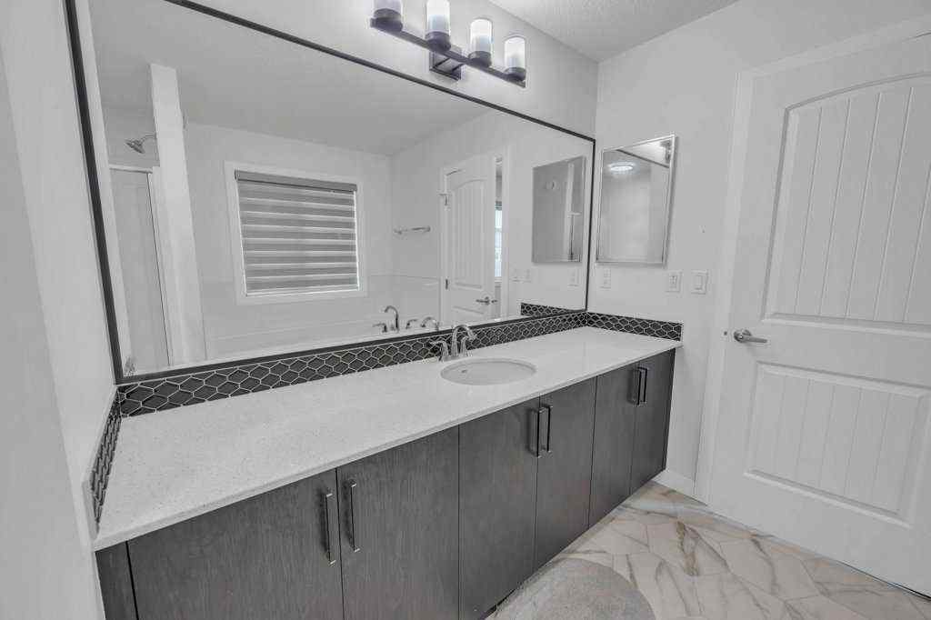 MLS® A2252701 - 1098 Midtown Avenue SW in Midtown Airdrie, Residential